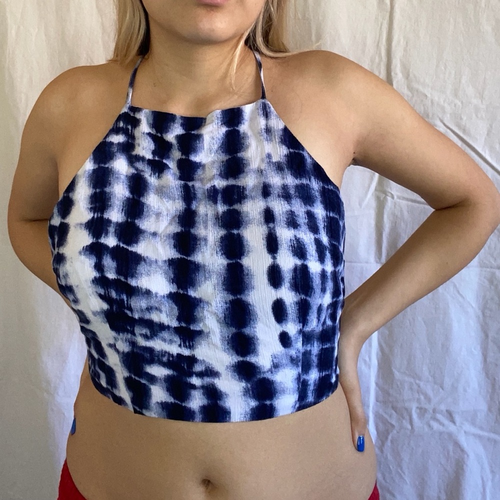 FOREVER 21 TIE DYE HALTER TOP IN SZ S